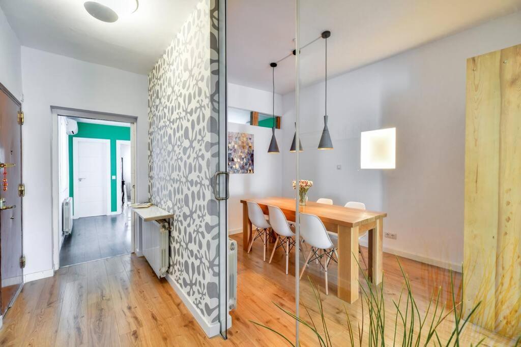 Big Stylish And Modern Apartment In Madrid Centre Екстериор снимка