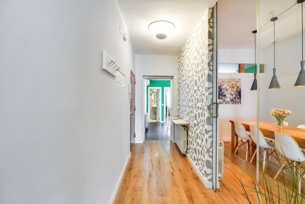 Big Stylish And Modern Apartment In Madrid Centre Екстериор снимка