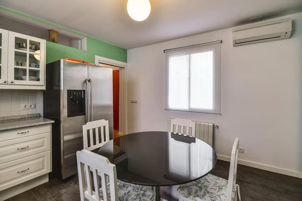 Big Stylish And Modern Apartment In Madrid Centre Екстериор снимка