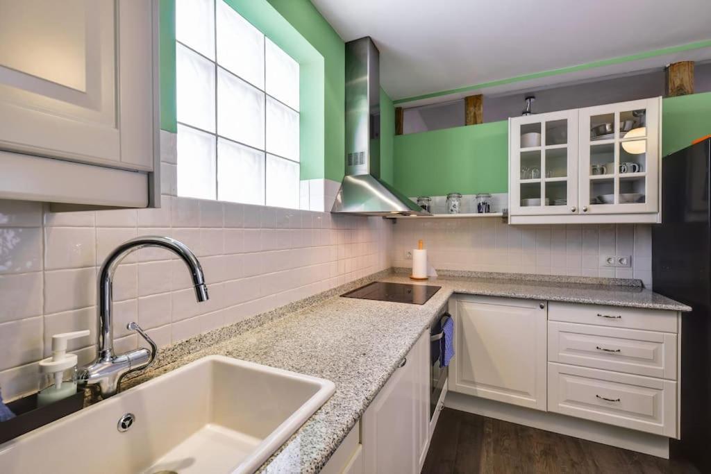 Big Stylish And Modern Apartment In Madrid Centre Екстериор снимка
